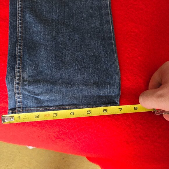 Perry Ellis Slim Fit Jeans (32" x 32") - Picture 9 of 9